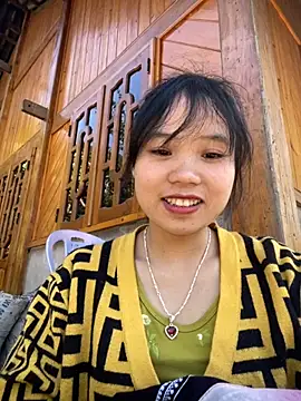 Snapshot of Ngoc-bbi chatting on 27, 11, 2025 Ngoc-bbi online show from 27, 11, 2025