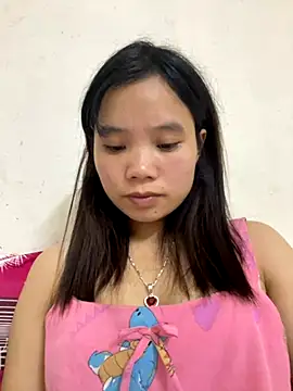 Snapshot of Ngoc-bbi chatting on 8, 11, 2025 Ngoc-bbi online show from 8, 11, 2025