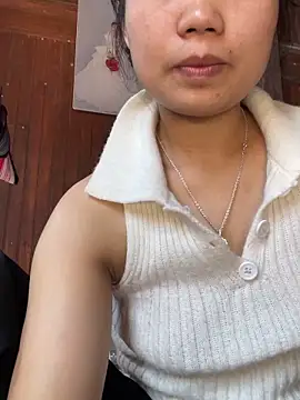 Snapshot of Ngoc-bbi chatting on 18, 10, 2025 Ngoc-bbi online show from 18, 10, 2025