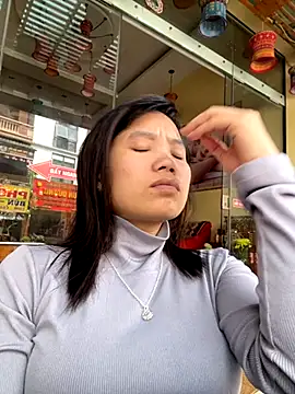Ngoc-bbi online show from 17, 9, 2025