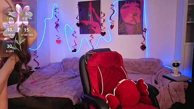 KiraGlam online show from 12, 3, 2026