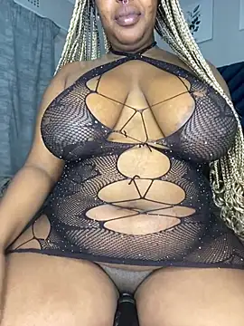 Snapshot of Ebony_Warlock_ chatting on 9, 8, 2026 Ebony Warlock online show from 9, 8, 2026