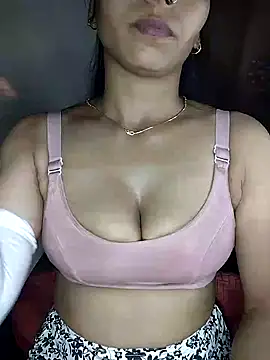 Snapshot of Savita2310 chatting on 17, 10, 2025 Savita2310 online show from 17, 10, 2025