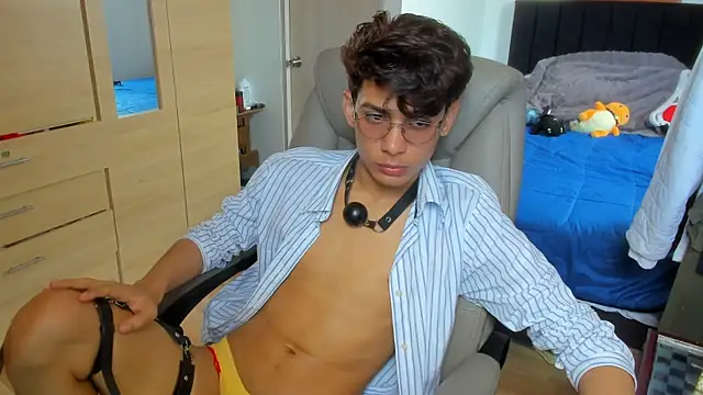 Snapshot of AliottTwink chatting on 21, 7, 2026 AliottTwink online show from 21, 7, 2026