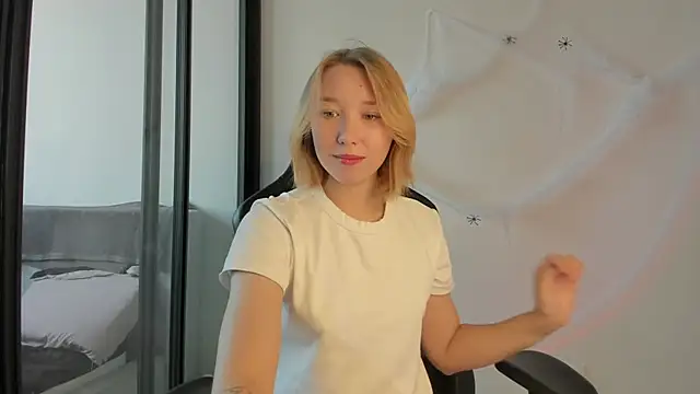 Agatha May online show from 27, 10, 2025