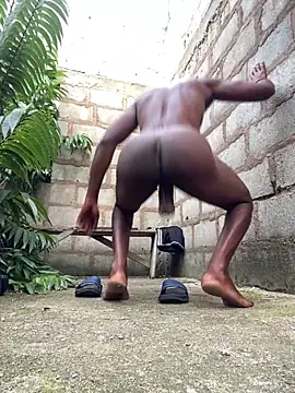 Makemecum634941 online show from 15, 10, 2025