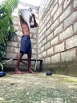 Makemecum634941 online show from 6, 11, 2025