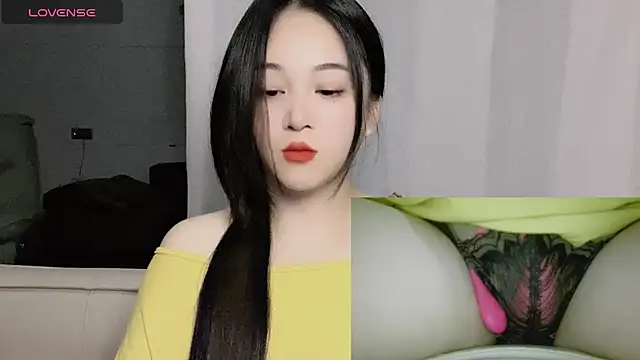 woaiqinqin online show from 19, 10, 2025