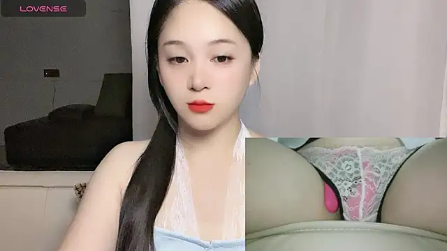 woaiqinqin online show from 18, 9, 2025