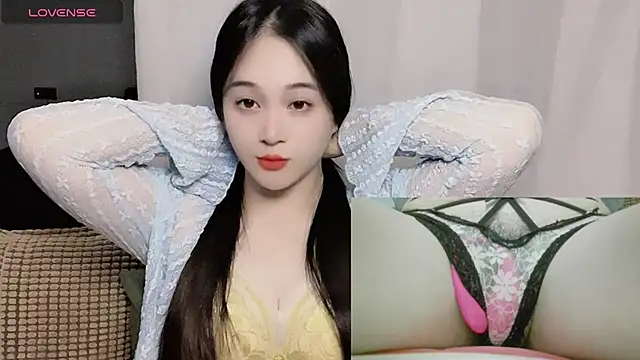 woaiqinqin online show from 15, 10, 2025