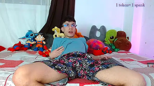 Snapshot of aaronjames1 chatting on 30, 11, 2025 aaronjames1 online show from 30, 11, 2025