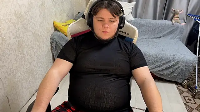 desiredude9 online show from 4, 10, 2025