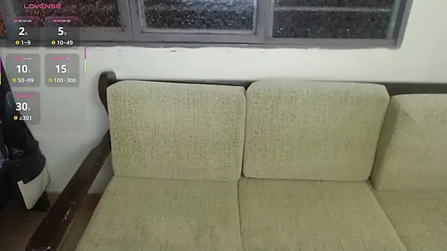 Snapshot of Juliethserna chatting on 13, 10, 2025 Juliethserna online show from 13, 10, 2025