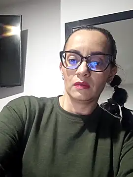 Snapshot of sarita_star chatting on 28, 10, 2025 sarita star online show from 28, 10, 2025