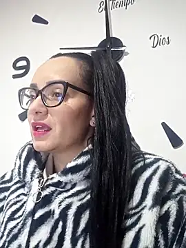 Snapshot of sarita_star chatting on 18, 11, 2025 sarita star online show from 18, 11, 2025