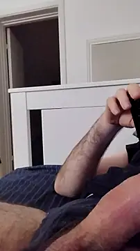 Snapshot of NewJoiner chatting on 28, 10, 2025 NewJoiner online show from 28, 10, 2025