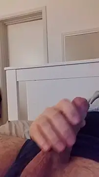 Snapshot of NewJoiner chatting on 29, 11, 2025 NewJoiner online show from 29, 11, 2025