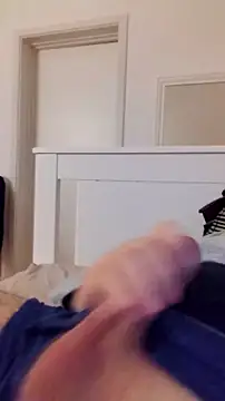 Snapshot of NewJoiner chatting on 26, 11, 2025 NewJoiner online show from 26, 11, 2025