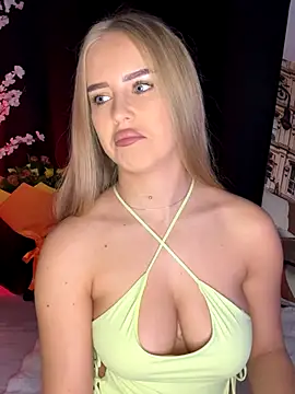 AubrieleRouj1 online show from 11, 11, 2025