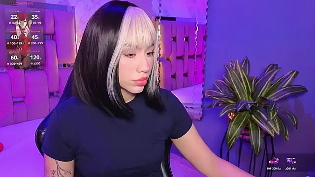 ZharaLux online show from 6, 4, 2026