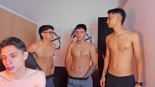 Horny BoysW online show from 3, 10, 2025