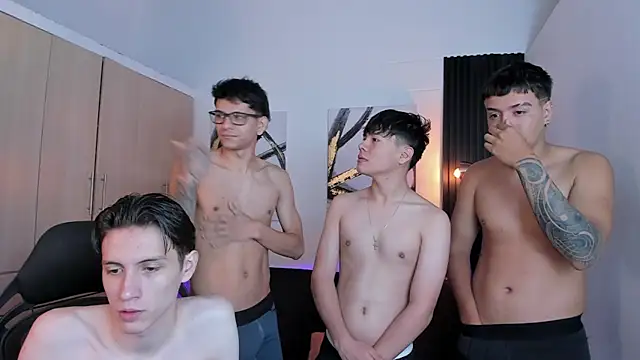 Horny BoysW online show from 11, 9, 2025