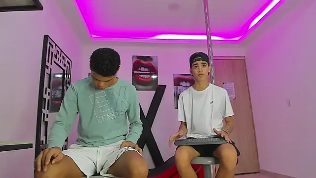 PRETTY FEM online show from 12, 10, 2025