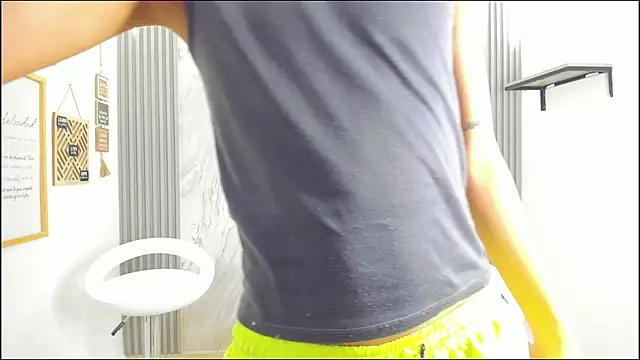 PRETTY FEM online show from 17, 1, 2026