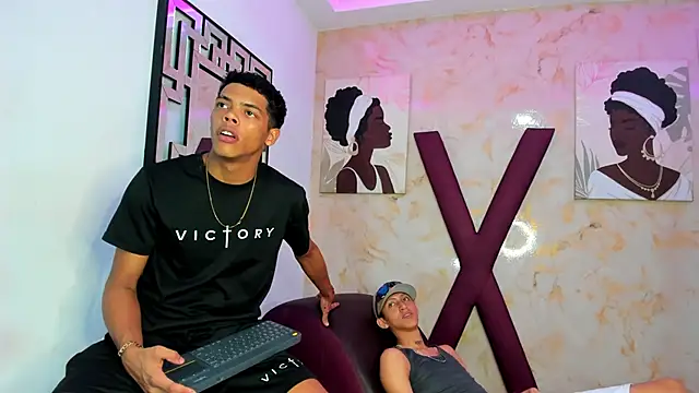 PRETTY FEM online show from 6, 2, 2026