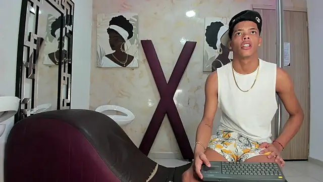 PRETTY FEM online show from 28, 6, 2026