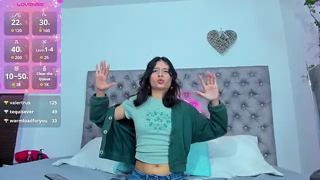 Snapshot of Georgina_Ferri_ chatting on 12, 11, 2025 Georgina Ferri online show from 12, 11, 2025