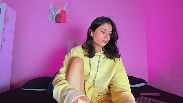 Snapshot of Georgina_Ferri_ chatting on 14, 11, 2025 Georgina Ferri online show from 14, 11, 2025