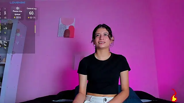 Snapshot of Georgina_Ferri_ chatting on 25, 11, 2025 Georgina Ferri online show from 25, 11, 2025