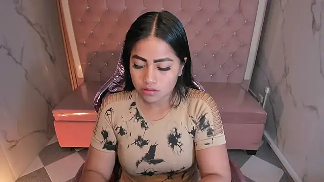 Snapshot of Victoria_b_ chatting on 1, 10, 2025 Victoria b online show from 1, 10, 2025
