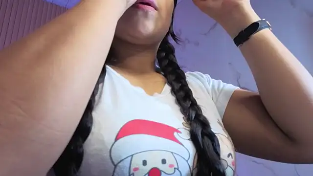 Snapshot of Victoria_b_ chatting on 12, 11, 2025 Victoria b online show from 12, 11, 2025