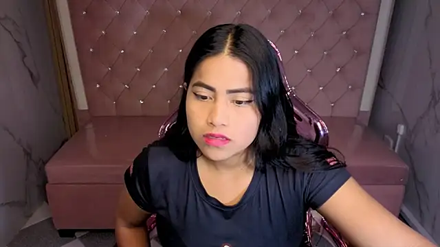 Snapshot of Victoria_b_ chatting on 10, 11, 2025 Victoria b online show from 10, 11, 2025