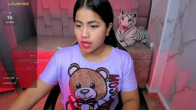 Snapshot of Victoria_b_ chatting on 10, 10, 2025 Victoria b online show from 10, 10, 2025