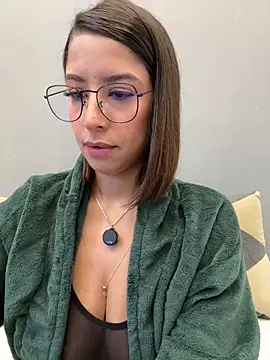 luvely online show from 18, 4, 2026