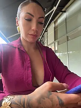 Snapshot of Sarahlove_90 chatting on 26, 9, 2025 Sarahlove 90 online show from 26, 9, 2025
