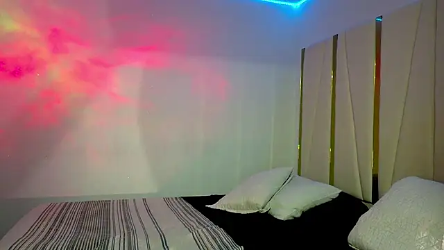 Sarahlove 90 online show from 21, 4, 2026