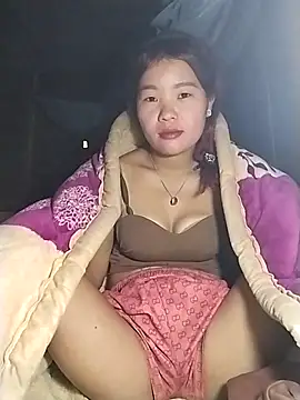 lylylove online show from 17, 12, 2025