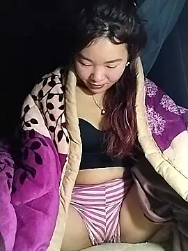 lylylove online show from 11, 1, 2026