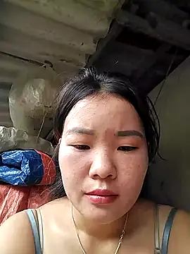 lylylove online show from 13, 10, 2025