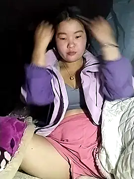 lylylove online show from 6, 3, 2026