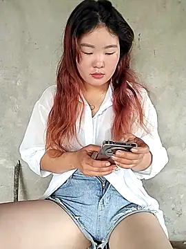 lylylove online show from 20, 5, 2026
