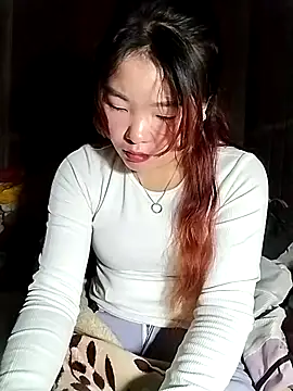 lylylove online show from 23, 5, 2026