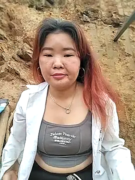 lylylove online show from 27, 3, 2026