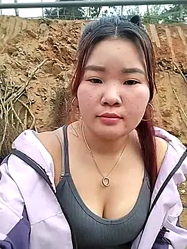 lylylove online show from 24, 2, 2026