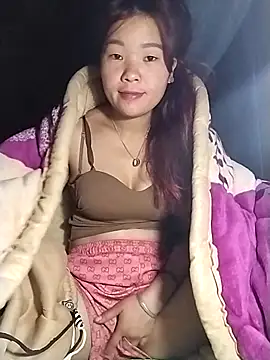 lylylove online show from 29, 11, 2025