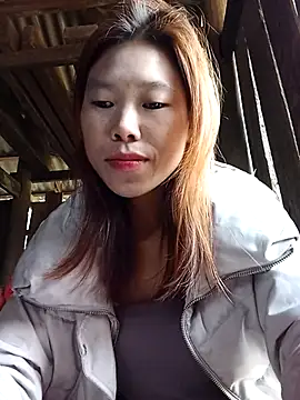 Ngocmi909 online show from 22, 12, 2025